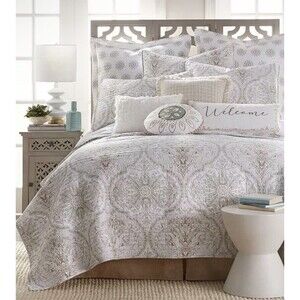 Levtex Home Cosima Full/Queen Quilt + 2 Standard Shams New